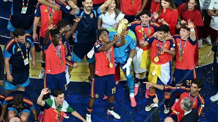 España gana la tan anhelada copa del mundo
