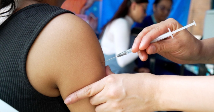 La Secretaría de Salud de Bogotá intensifica la campaña de vacunación