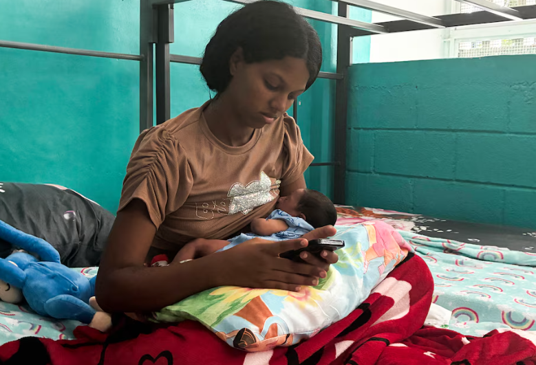 Bebé nace entre los escombros tras los terremotos en Venezuela y se convierte en símbolo de esperanza