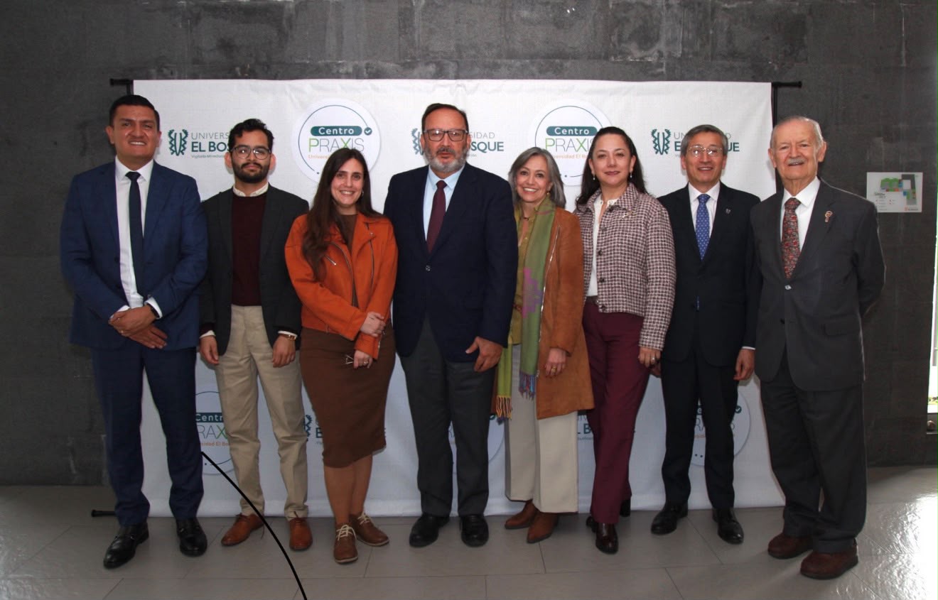 Universidad El Bosque se convierte en la primera universidad de América Latina certificada como Centro PRAXIS