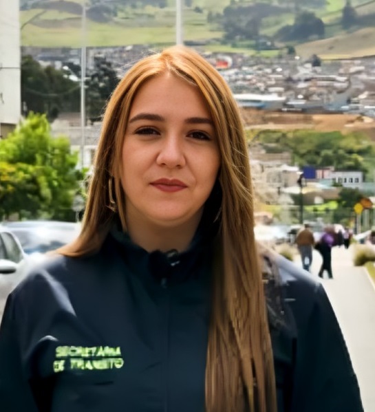 Ana López, profesional.