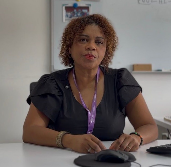 Amanda Castillo, coordinadora.
