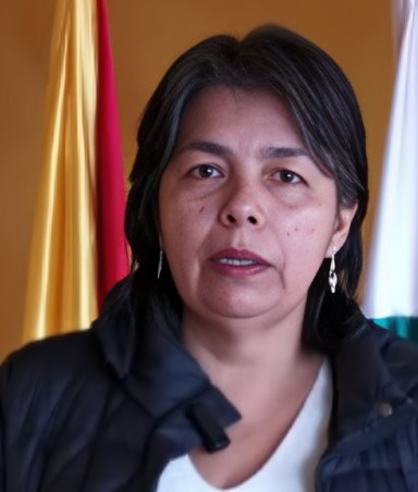 Luz Zúñiga, rectora.