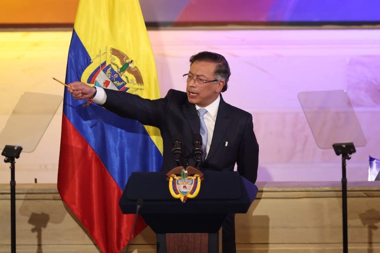 Choque por la posesión: Petro veta bases militares para el 7 de agosto