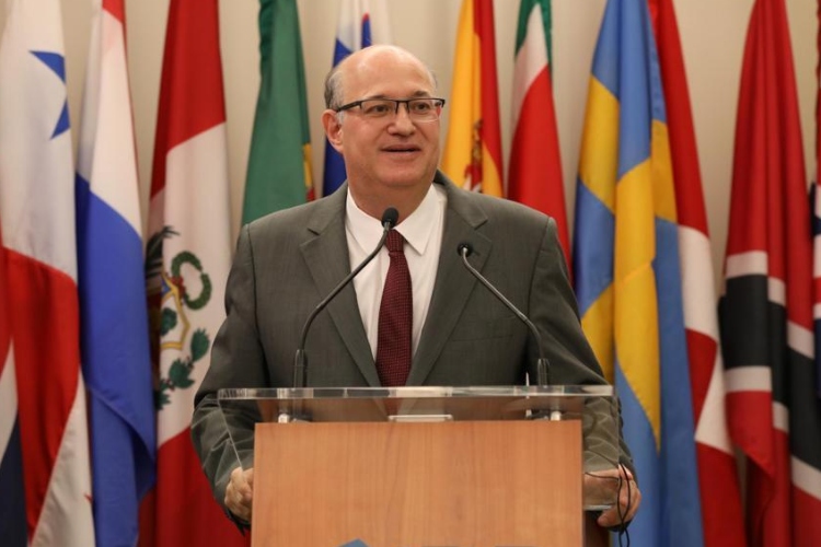 Polémica por los US$60 millones: BID niega apoyo financiero para la transición de gobierno