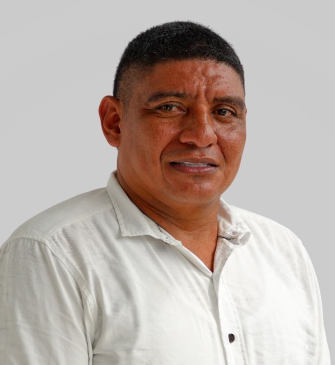 Luis Preciado, funcionario.