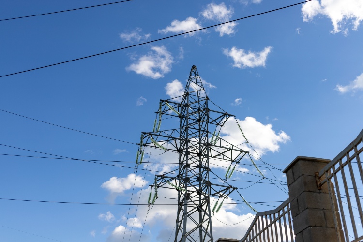 La demanda de energía sigue aumentando y el sector propone nuevas estrategias para fortalecer la confiabilidad del sistema eléctrico