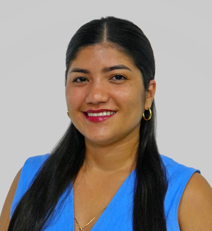 Teresa Das Neves, secretaria.