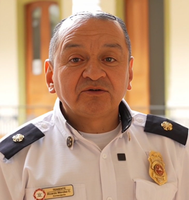Ricardo Méndez, comandante.