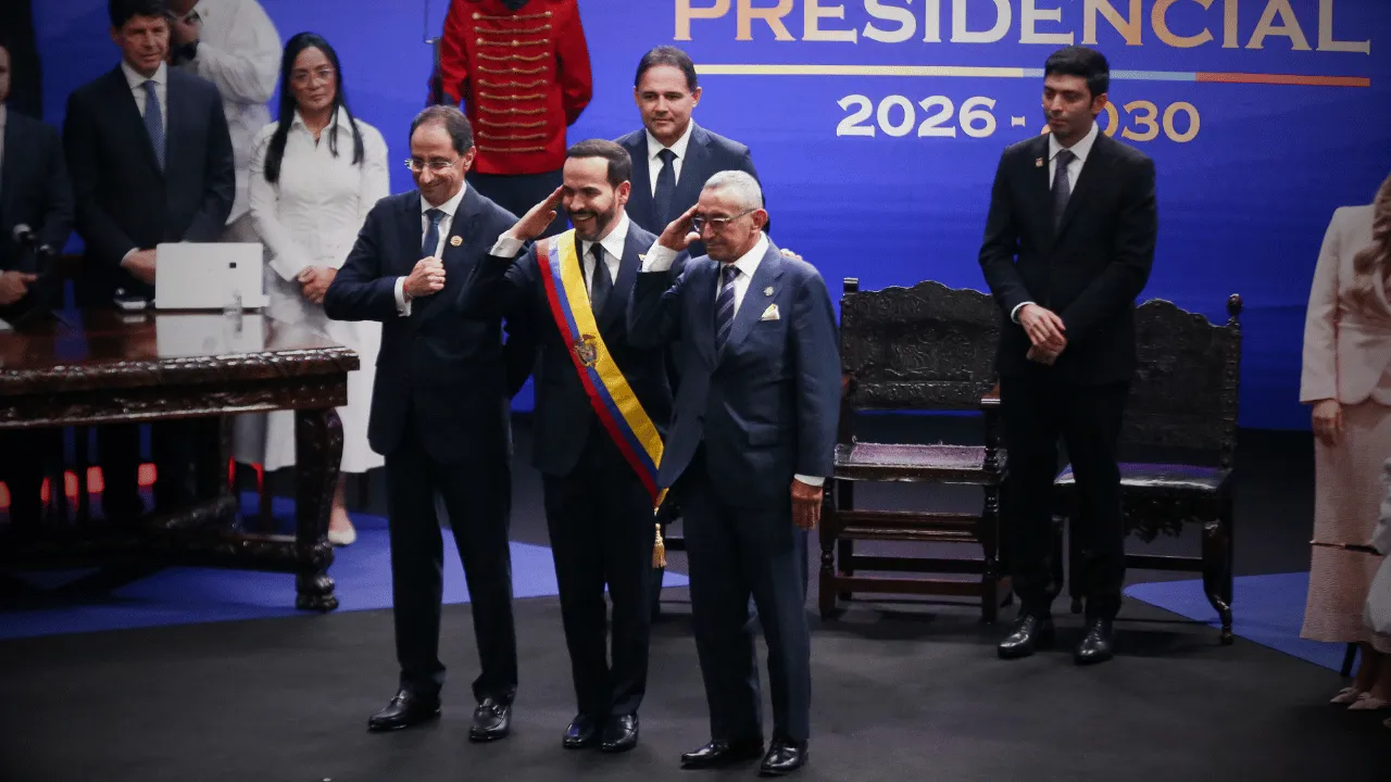 Empresarios, políticos y mandatarios extranjeros expresaron su respaldo.