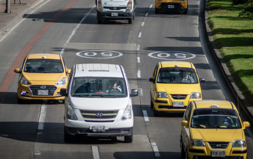 Manizales impulsa la movilidad sostenible con un crecimiento del 390 % en matrículas de carros eléctricos