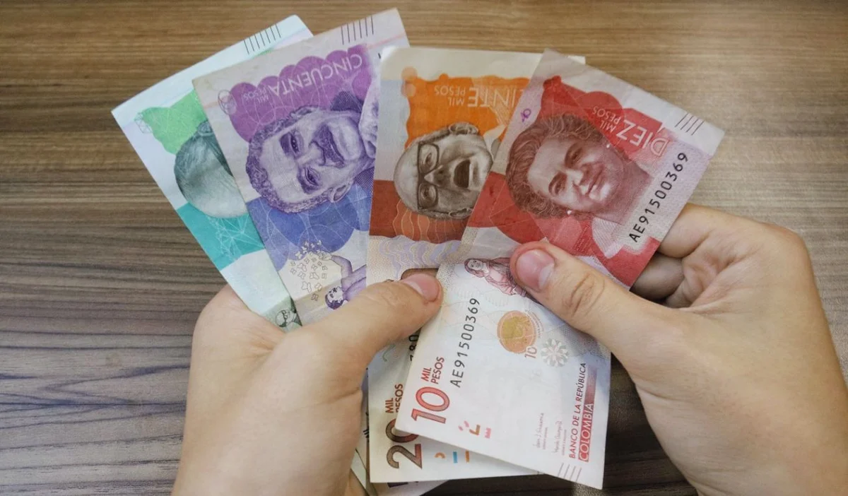 ¿Tiene un billete roto, viejo o manchado? Esto es lo que puede hacer con él antes de intentar pagar en una tienda