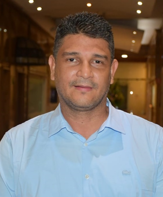 Felix Henao, alcalde.
