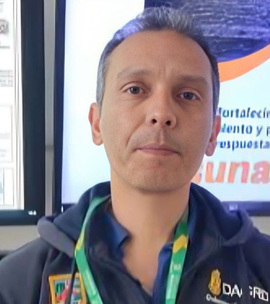 Gabriel Ocaña, director.