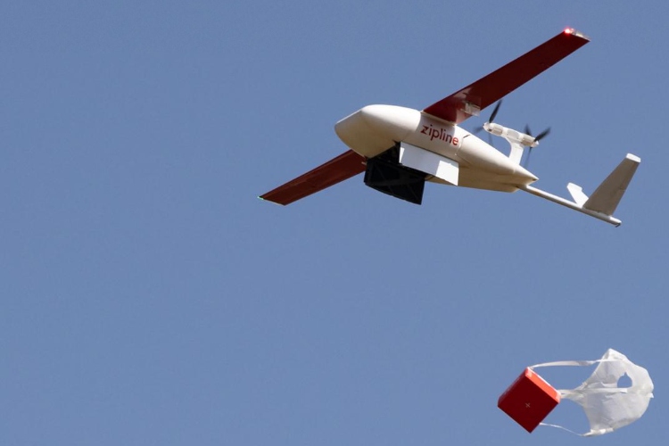 Cuando cada minuto cuenta: los drones que transportan hemoderivados y medicamentos en Ruanda