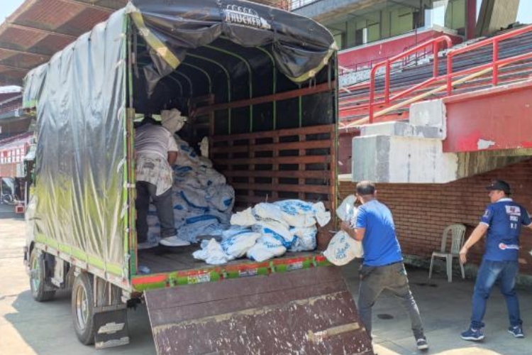 Polémica por multa de $1,2 millones a camión que llevaba ayudas para damnificados del terremoto