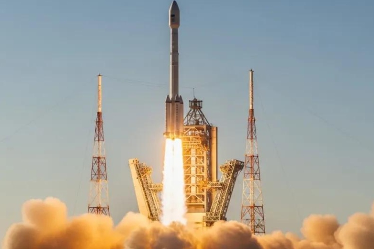 El salto de China al espacio comercial: tres satélites experimentales abren la puerta a la computación orbital