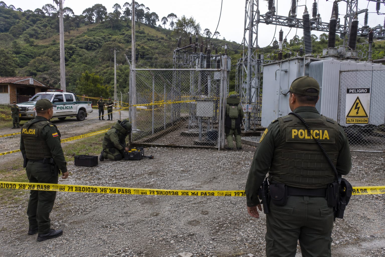 Atacan con disparos y un explosivo una subestación de Policía en zona rural de El Cerrito.