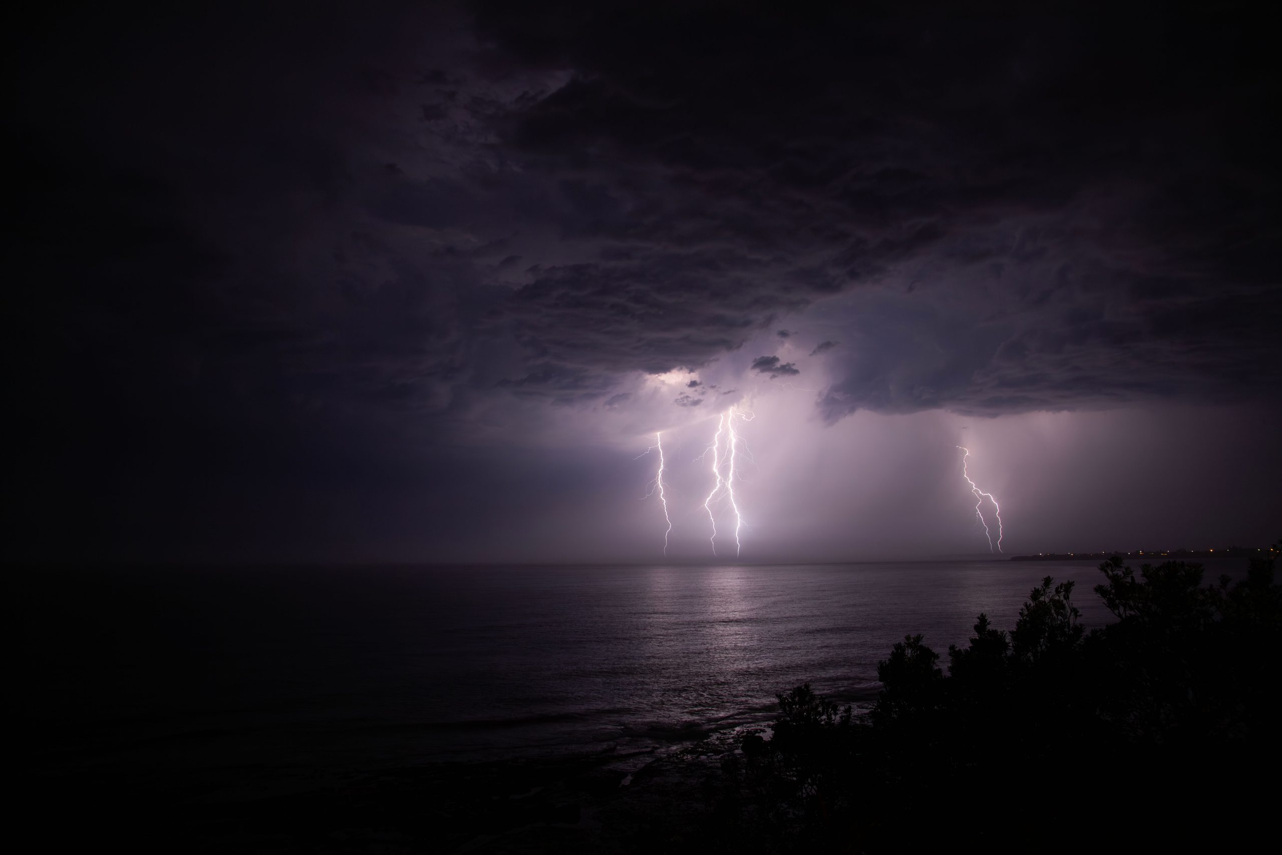 ¿Por qué algunas tormentas producen rayos sin que llueva? El fenómeno que sorprende al cielo y pocos saben explicar