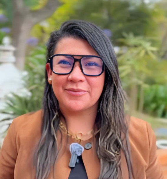 Viviana Cabrera, subgerente.