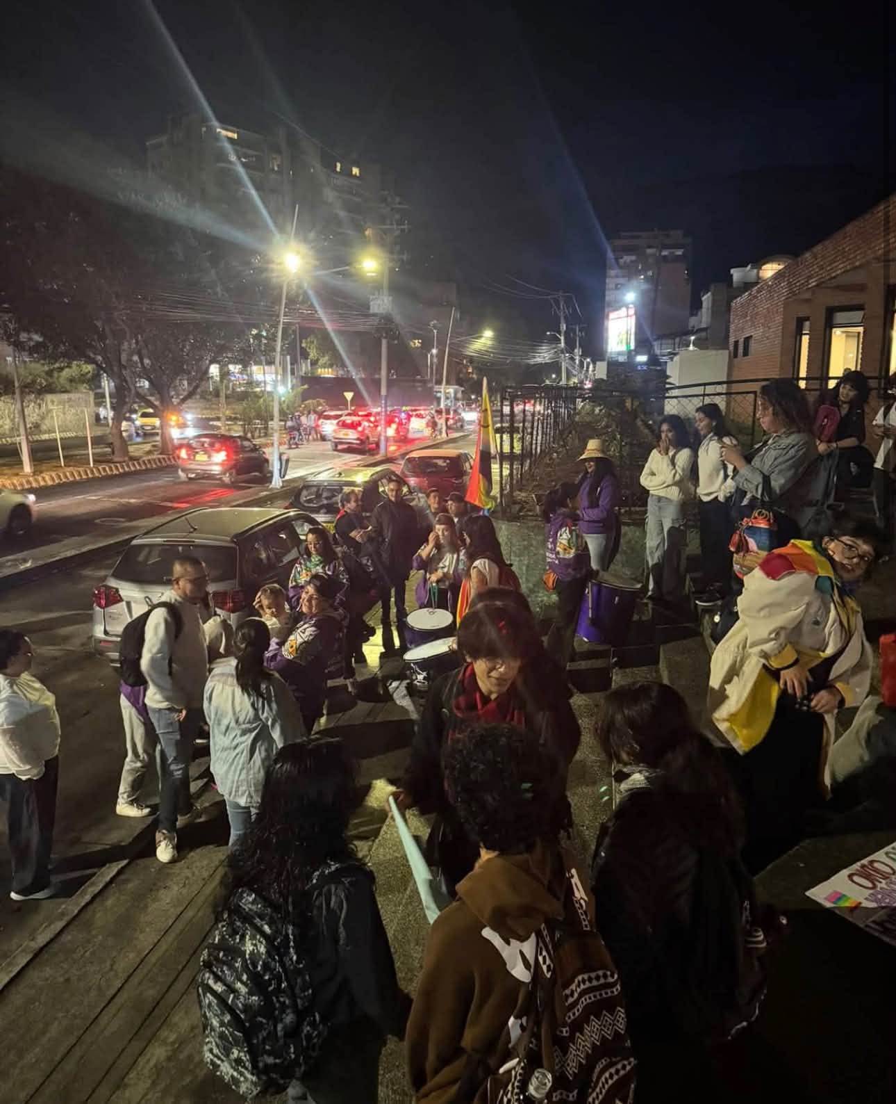 Comunidad LGBTIQ+ se concentra para exigir respeto y garantías