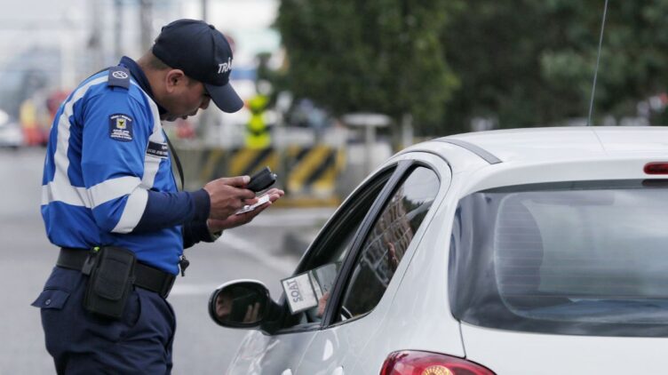 ¿Cómo acceder al 50% de rebaja en comparendos en Bogotá? Así es el proceso con la Secretaría de Movilidad