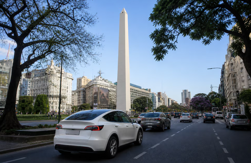 Autos a batería: qué tecnología elegir y cómo cambian los precios según el tipo de vehículo
