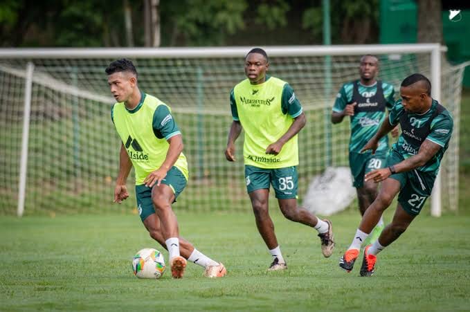 Deportivo Cali se prepara para un atractivo duelo ante Atlético Nacional.
