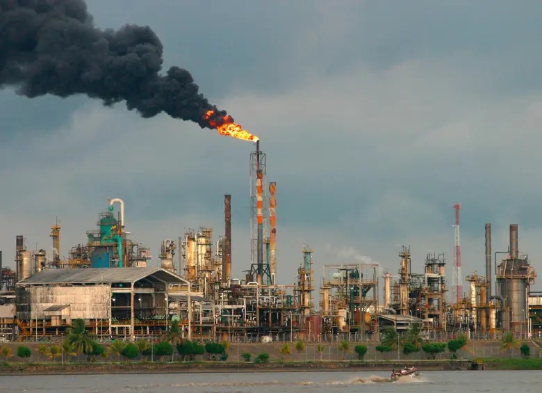 El Gobierno anuncia un nuevo rumbo para la exploración petrolera