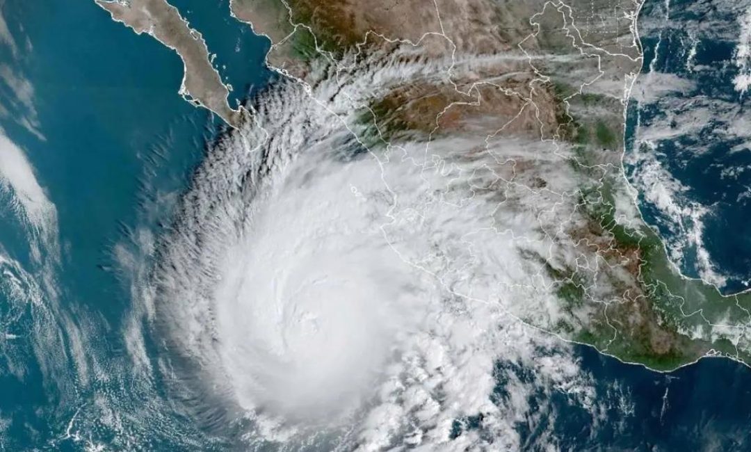 HURACÁN POLO MANTIENE EN ALERTA A BAJA CALIFORNIA SUR