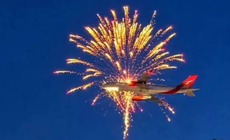 Un avión de Avianca aborta su aterrizaje en Guatemala tras detectar fuegos artificiales en su trayectoria