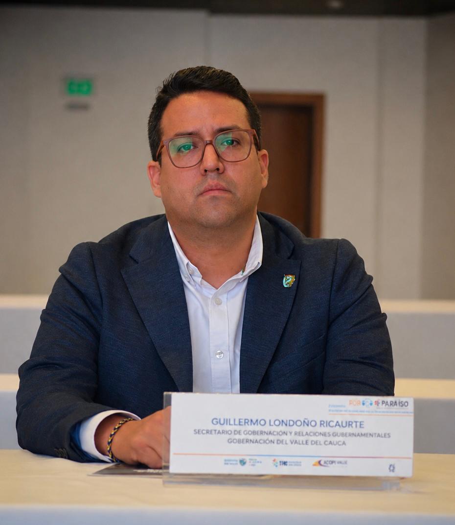 ¡Cayó el cargamento maldito! Policías descubren toneladas de droga ocultas de la forma más insólita