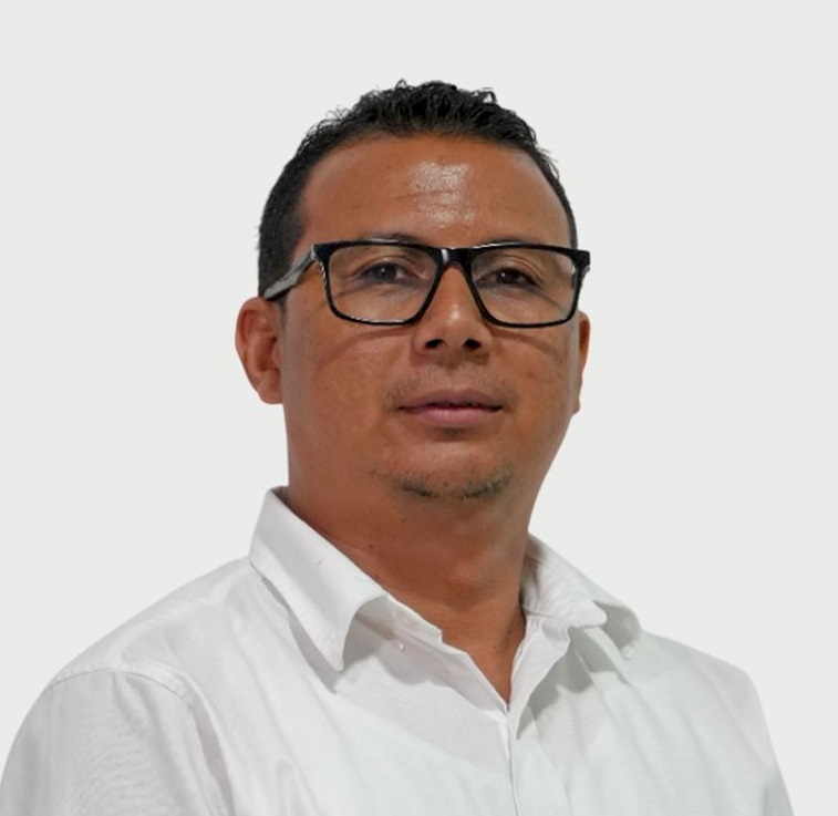 Alexis Erazo, secretario.