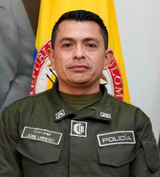 José Urrego, comandante.