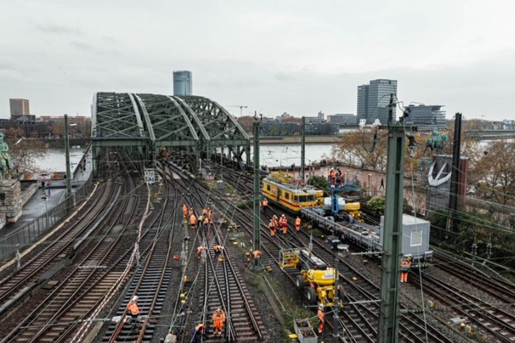 Obras ferroviarias transforman el entorno del Rin en Colonia