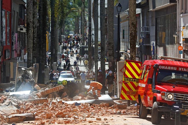 Más de 600 negocios afectados por el terremoto participan en la recuperación económica de Manizales