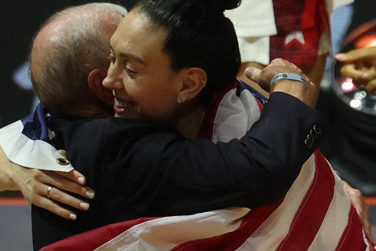 Remontada de campeonas: Estados Unidos vence 97-79 a Francia y vuelve a reinar en el mundo