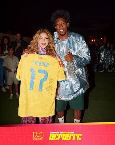 Johan Mojica sorprendió a Shakira durante su concierto en Madrid