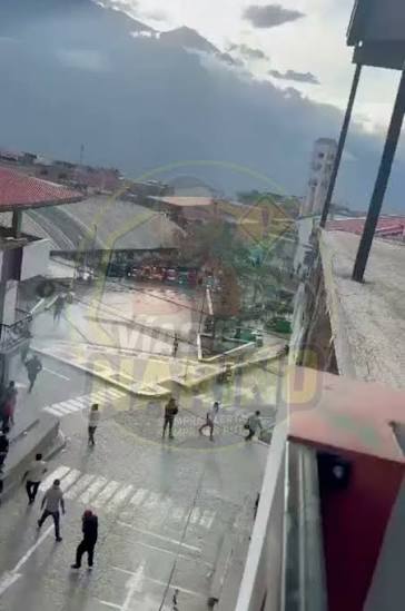 Combates entre Policía y grupos armados generan tensión en Policarpa, Nariño.