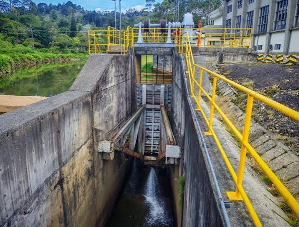 Medellín mantiene la alerta por el consumo de agua y analiza nuevas medidas