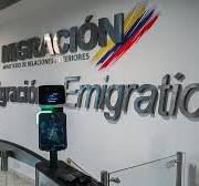 Autoridades realizan controles migratorios a ciudadanos extranjeros