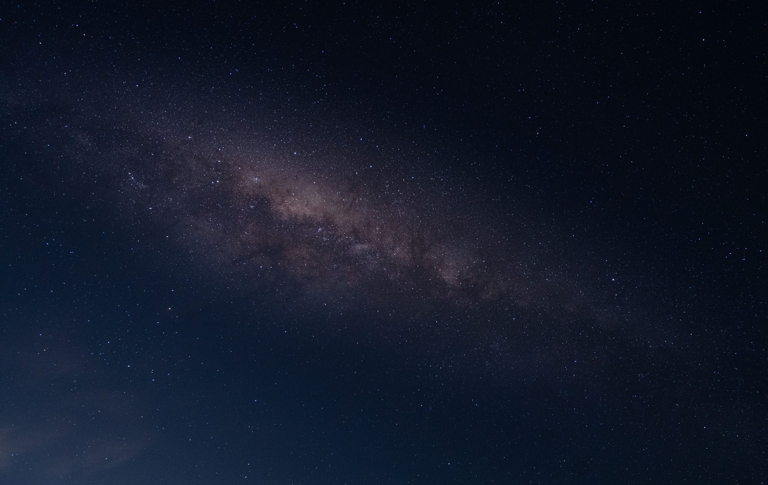 El planeta donde podría llover vidrio de lado: el extraño mundo que desconcierta a la ciencia