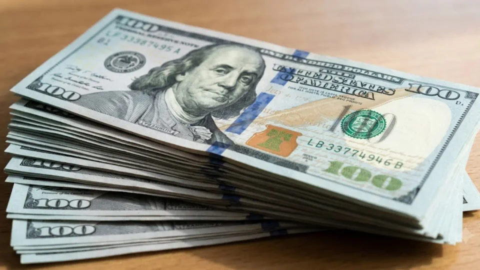 Dólar sigue por encima de $3.300 en Colombia: así cerró este 24 de septiembre
