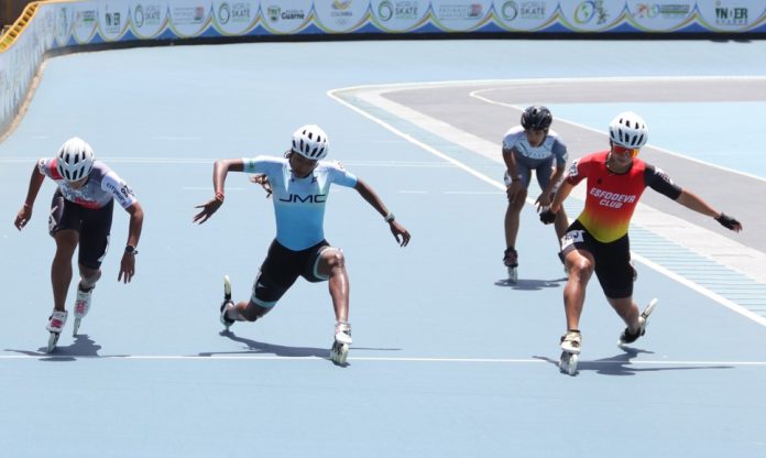Representantes de siete paises en 2a. vàlida Nacional de Velocidad.